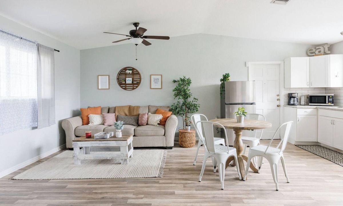 Universal City House | Cozy Home Mins From Randolph AFB, Airport, & More!