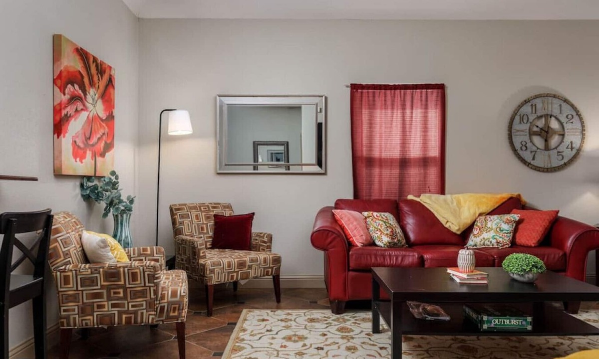 River Oaks House | Cozy Home Spacious Unit near FW Stockyards, AT&T by HomeStayPros