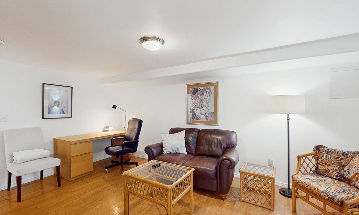 North Beach/Blue Ridge House | Cozy home with full kitchen, fast wifi & easy beach access