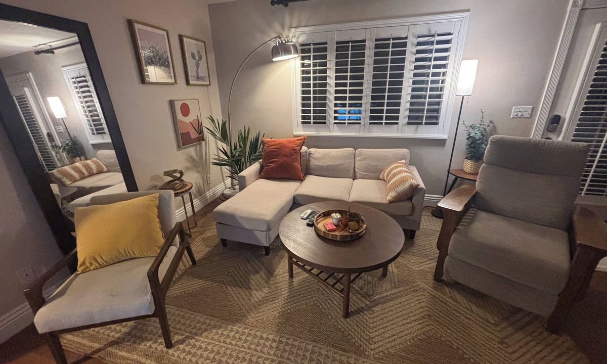 Silver Lake House | Cozy Home: Your Perfect LA Silverlake Base 2Bed 1 Bath w/Patio