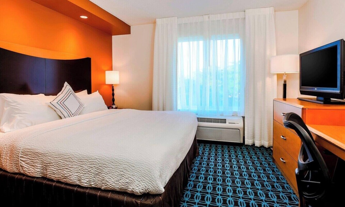 Wilkes-Barre Hotel | Cozy hotel in charming Wilkes-Barre!