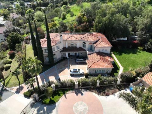 Hacienda Heights Villa | Cozy house,Family friendly,Quiet neighborhood ,Close to business district & convenient shopping