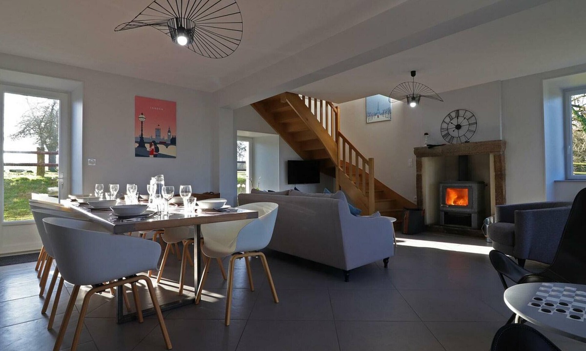 Menil-Gondouin Cottage | Cozy house in Normandy with wooded garden