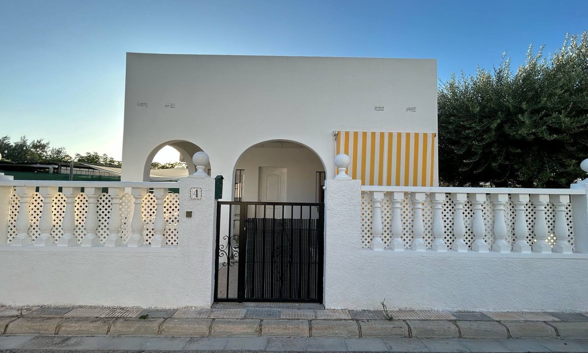 Oliva House | Cozy house near the sea