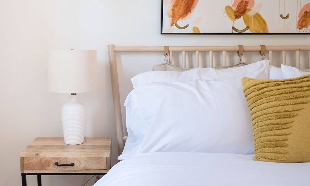 Prince Edward House | Cozy House | Walk to Picton Main |Pet-friendly