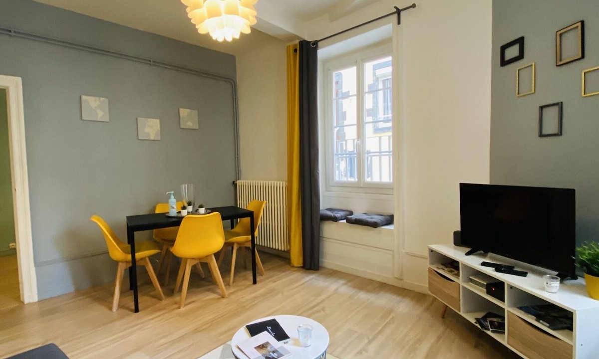 Clermont Ferrand City Centre Apartment | 🌟 Cozy is not central plateau 🌟