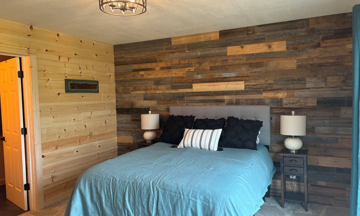 Evergreen House | Cozy Kalispell Home