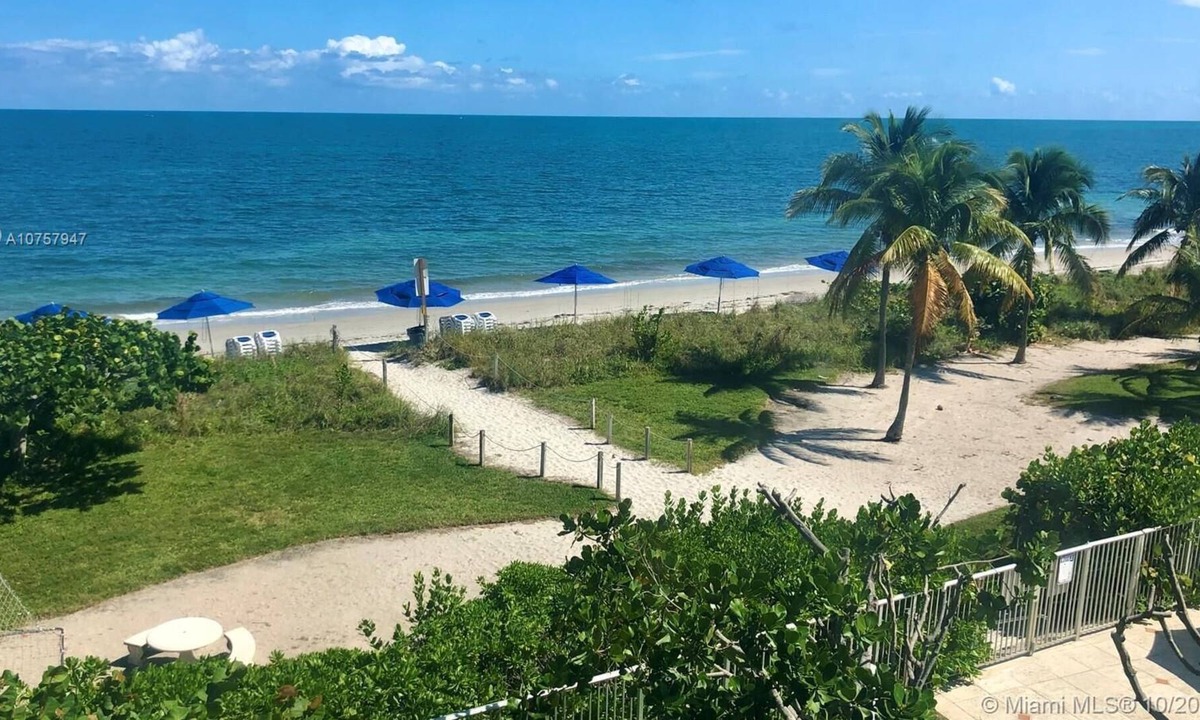 Key Biscayne Apartment | Cozy Key Biscayne Beach Apt with Pool