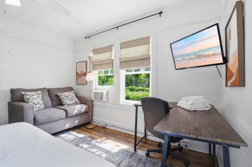 Freetown - Port Rico House | Cozy Lafayette Apartment with Free Parking & Kitchen