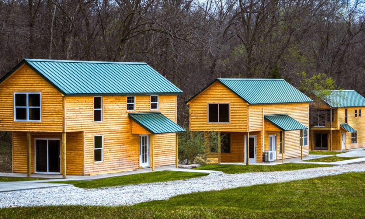 Columbia Cabin | Cozy Lake Cabin w/Fire Pit & Trails