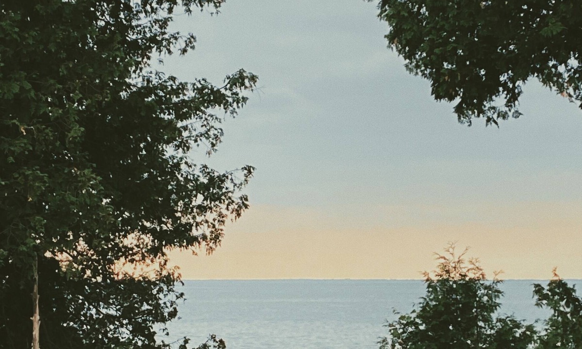 Oro-Medonte Cottage | Cozy Lake Front Cottage