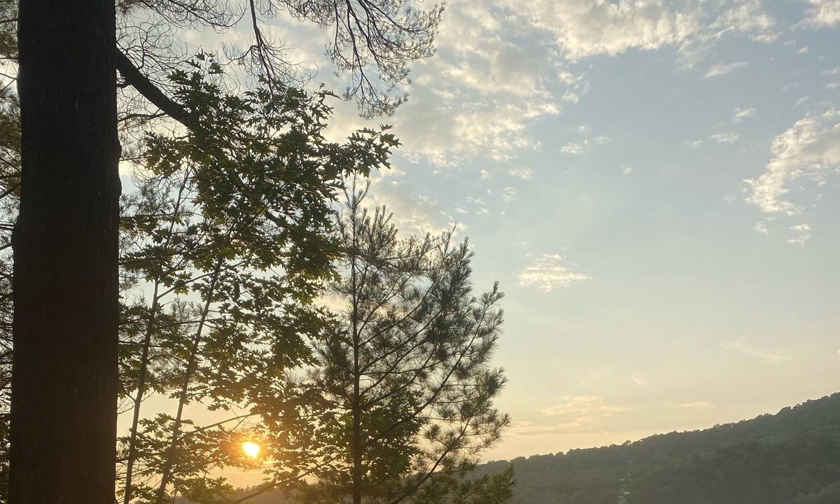Caroga Lake Resort | Cozy lake retreat . 330 direct Lake front property on Canada lake with dock.