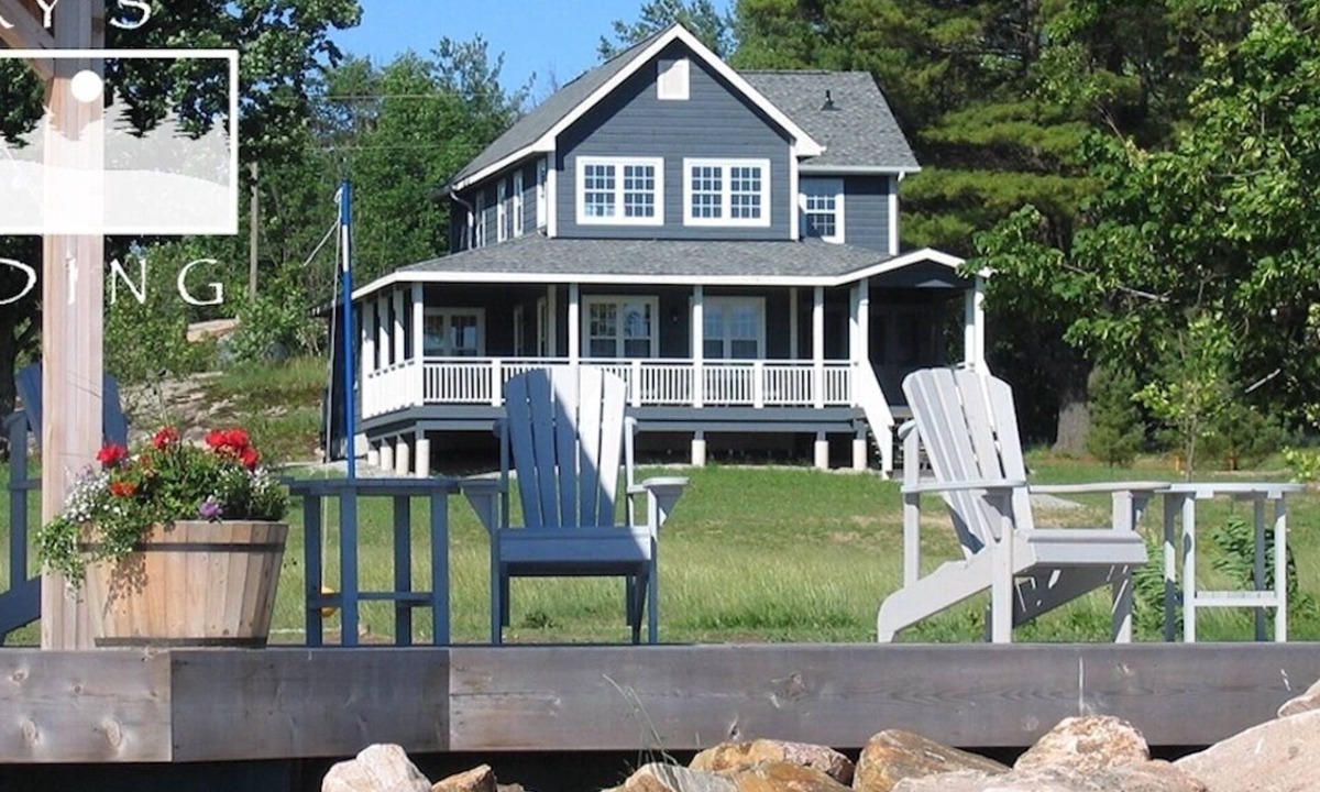 Severn Cottage | Cozy Lakefront Cottage in Muskoka