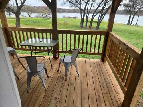 Little Elm House | Cozy Lakefront Cabin with Private Beach Access Near Little Elm Beach, Little Elm TX