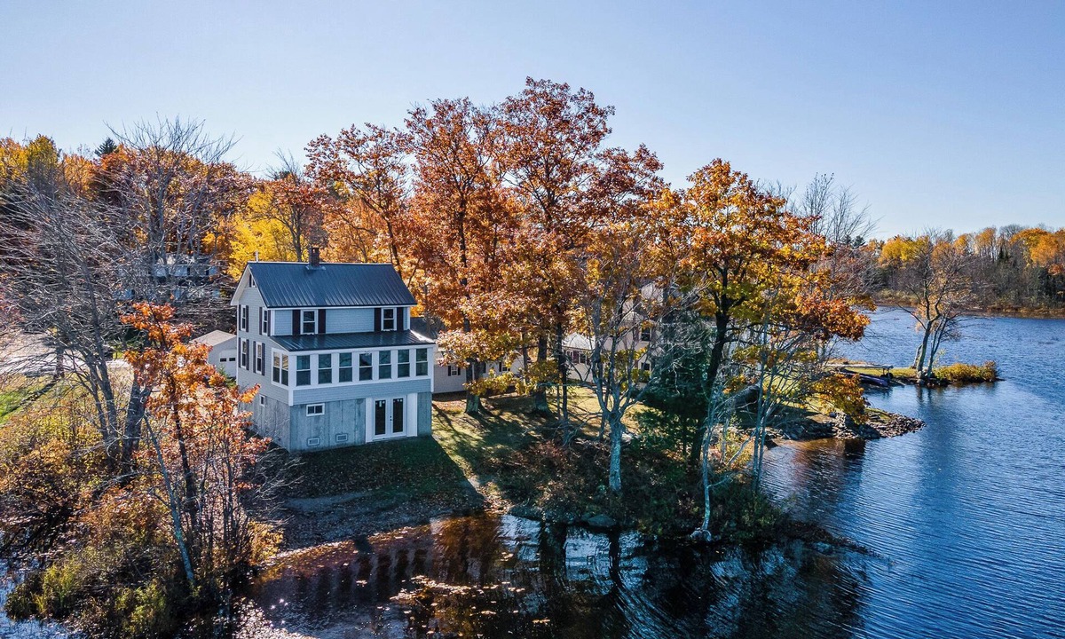 Orono House | Cozy Lakehouse with Game Room