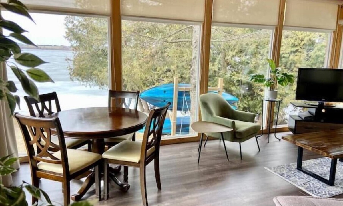Greenbank Cottage | Cozy Lakeside Cottage on Lake Scugognn