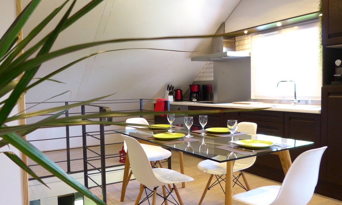 Milly-la-Foret Cottage | Cozy Loft: new, quiet, garden, BBQ, river, pkg . Milly-la-Foret