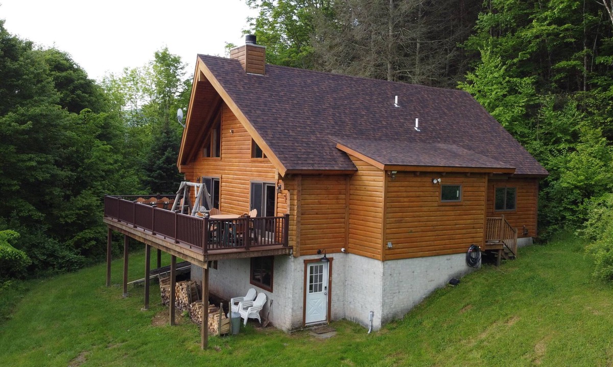 Margaretville Cabin | Cozy Log Home on 50 Acres