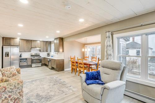 Lubec Apartment | Cozy Maine Getaway Covered Deck, Walk to Beach!