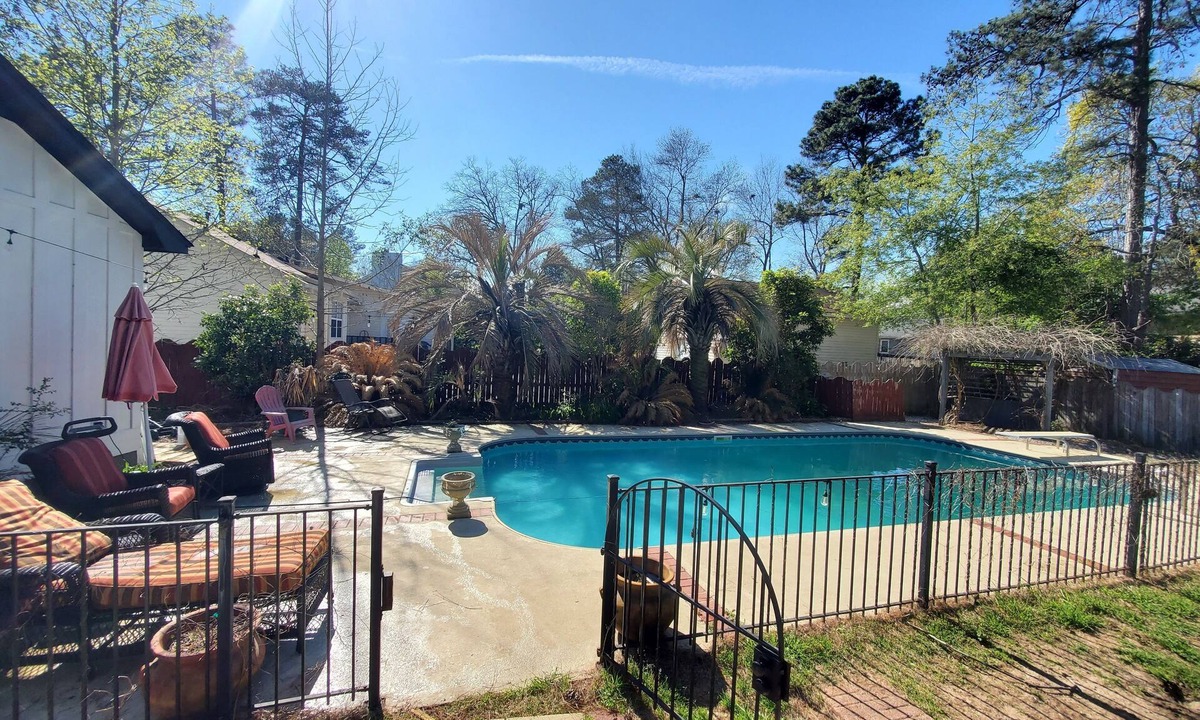 Martinez House | Cozy Master’s Retreat