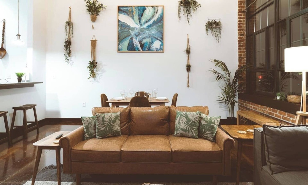 Arcadia Apartment | Cozy Mill Loft w/2 king beds, huge windows