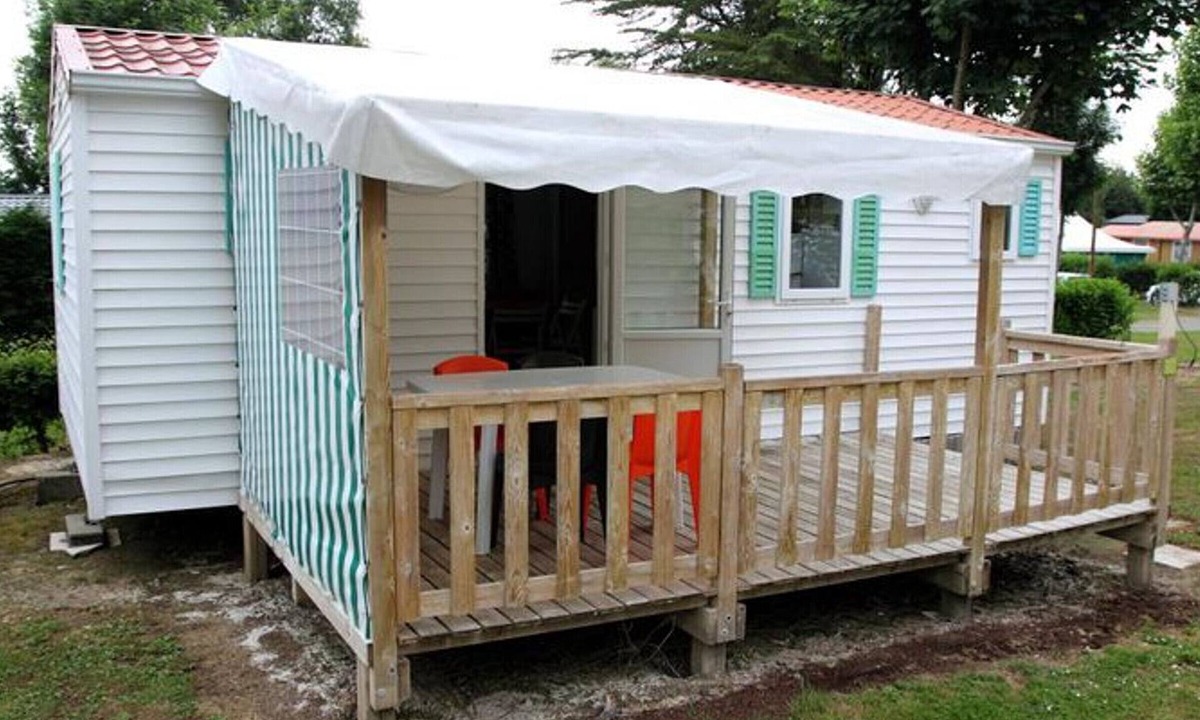 La Chaize-Giraud House | Cozy mobile home with terrace in Bretignolles-sur-Mer