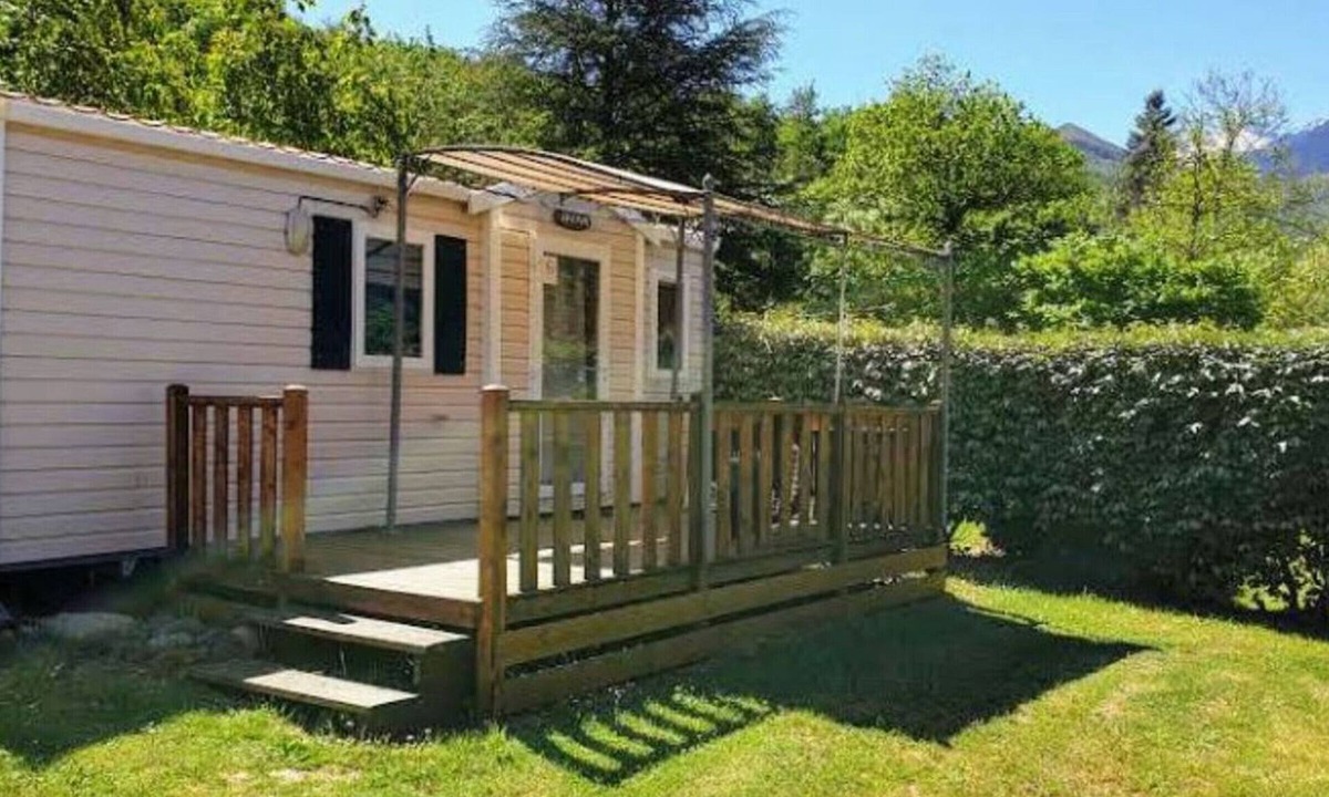 Espira-de-Conflent House | Cozy Mobile Home with Terrace for 4 Guests