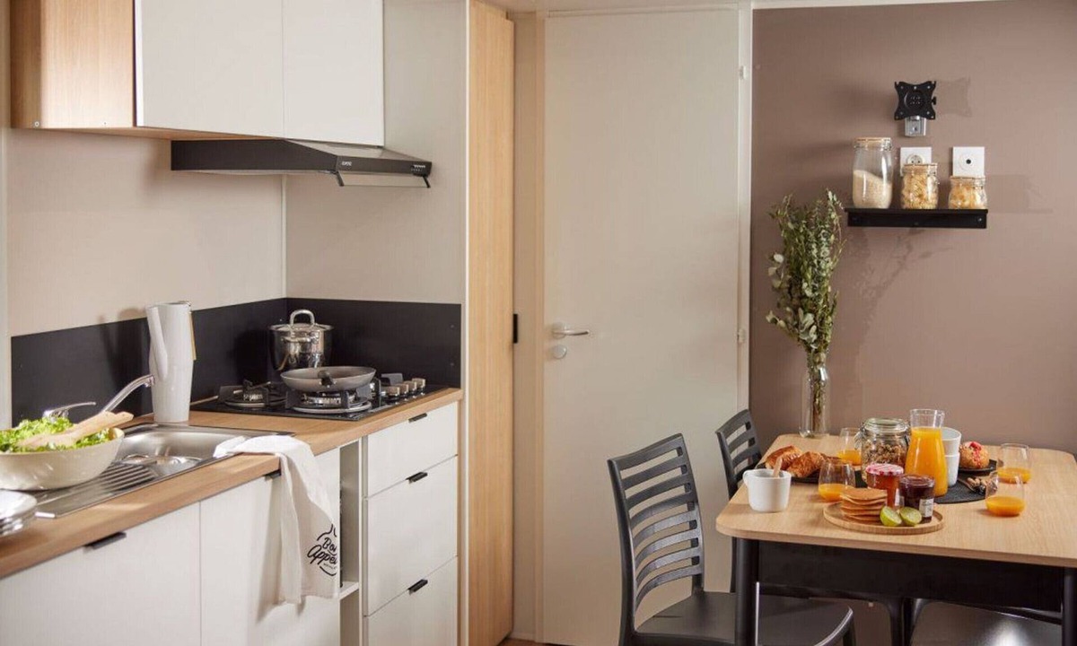Saint-Nicolas des Eaux House | Cozy mobile home, pets allowed - 7 guests
