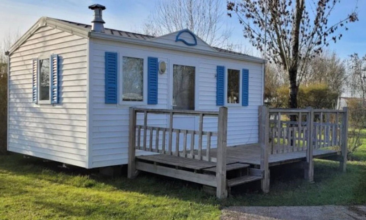 Puyravault House | Cozy mobile home with terrace in Puyravault