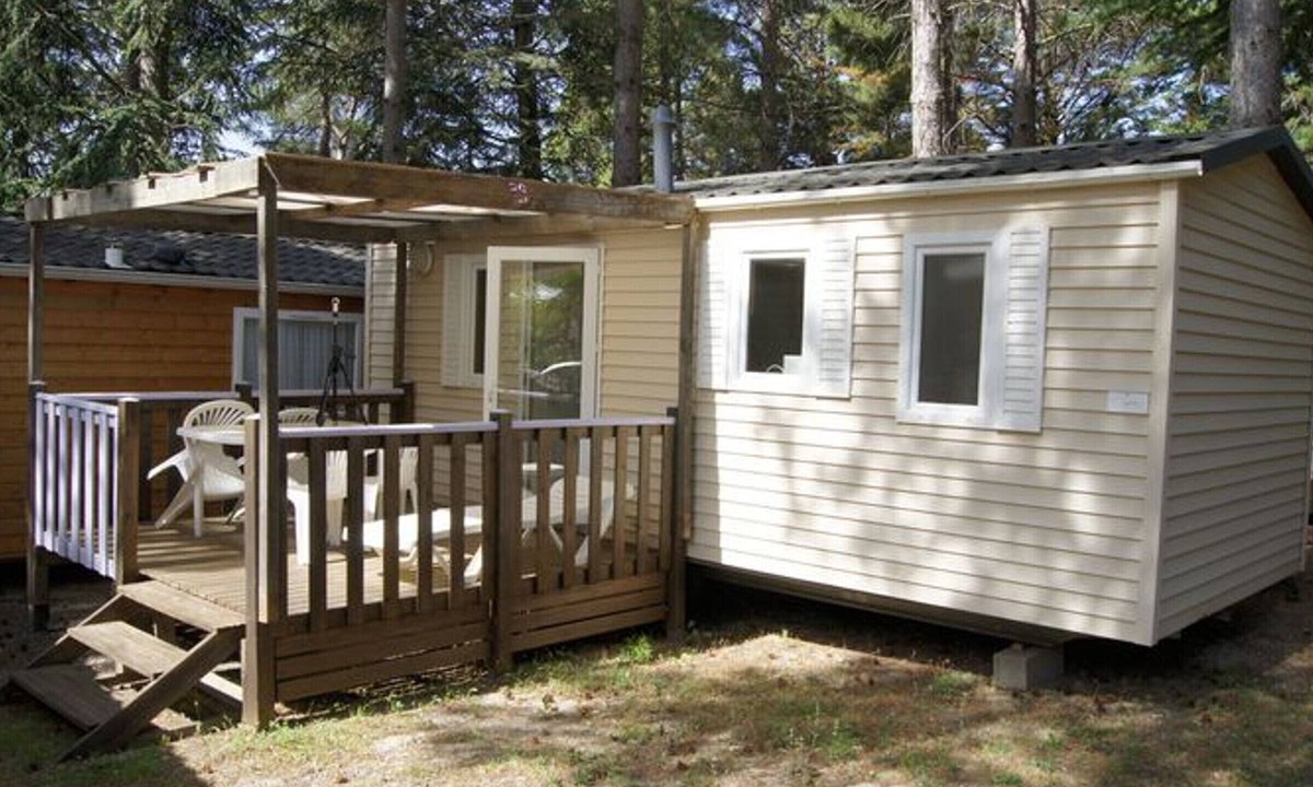 Sournia House | Cozy mobile home with terrace for 4 people in Sournia