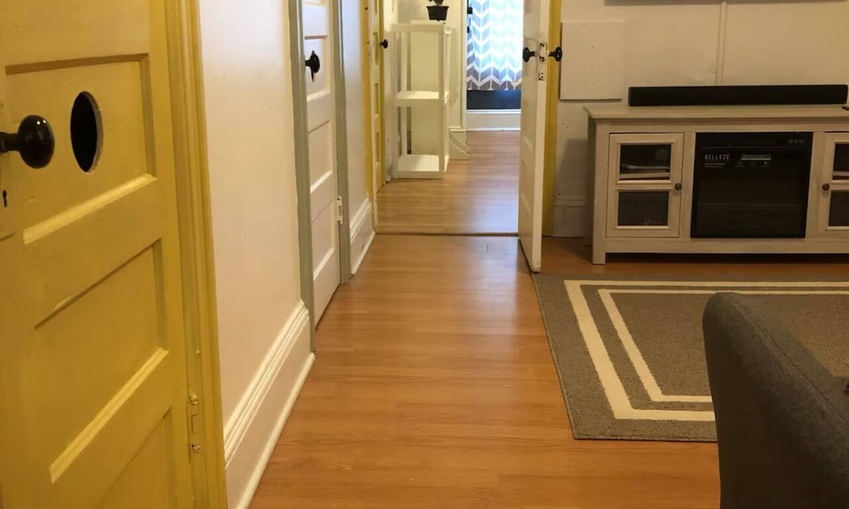 Stockade Historic District Apartment | Cozy Modern City Escape