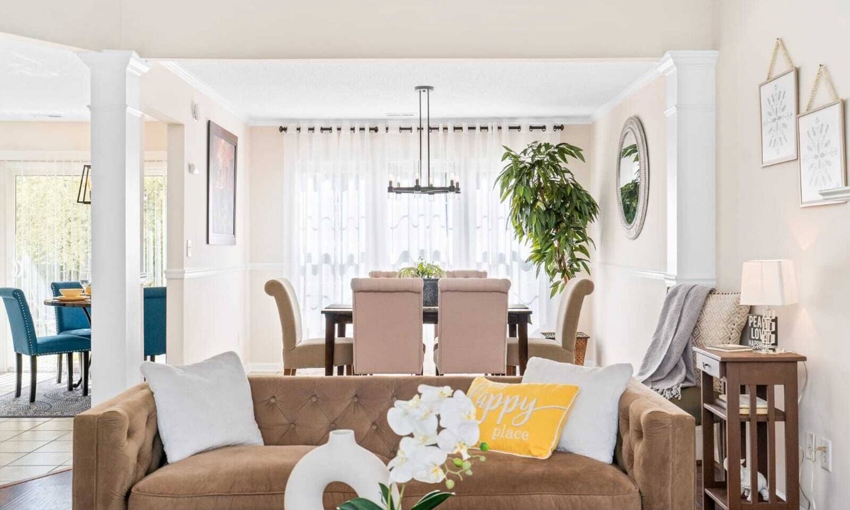 Fuquay-Varina House | Cozy Modern Home 3BR Pet-Friendly Yard Near Breweries & Downtown