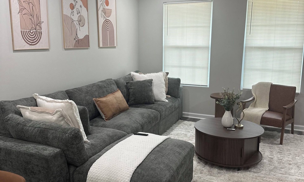 Warner Robins Apartment | Cozy Modern Home