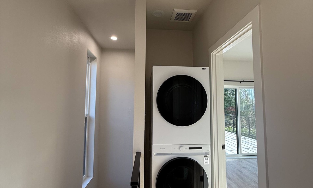 Broadview House | Cozy Modern House in Seattle