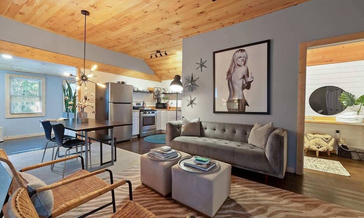 Pocono Pines Cabin | Cozy Modern Pocono Cabin | Firepit Nights BBQ