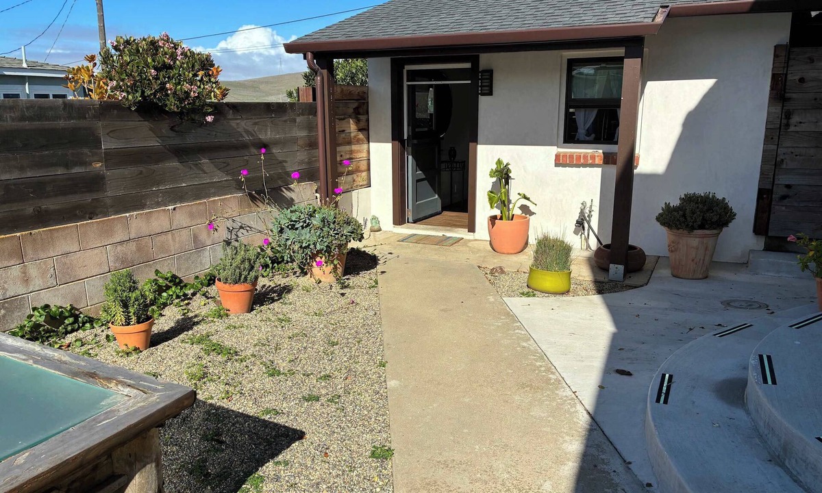 Morro Bay House | Cozy Morro Bay Bungalo