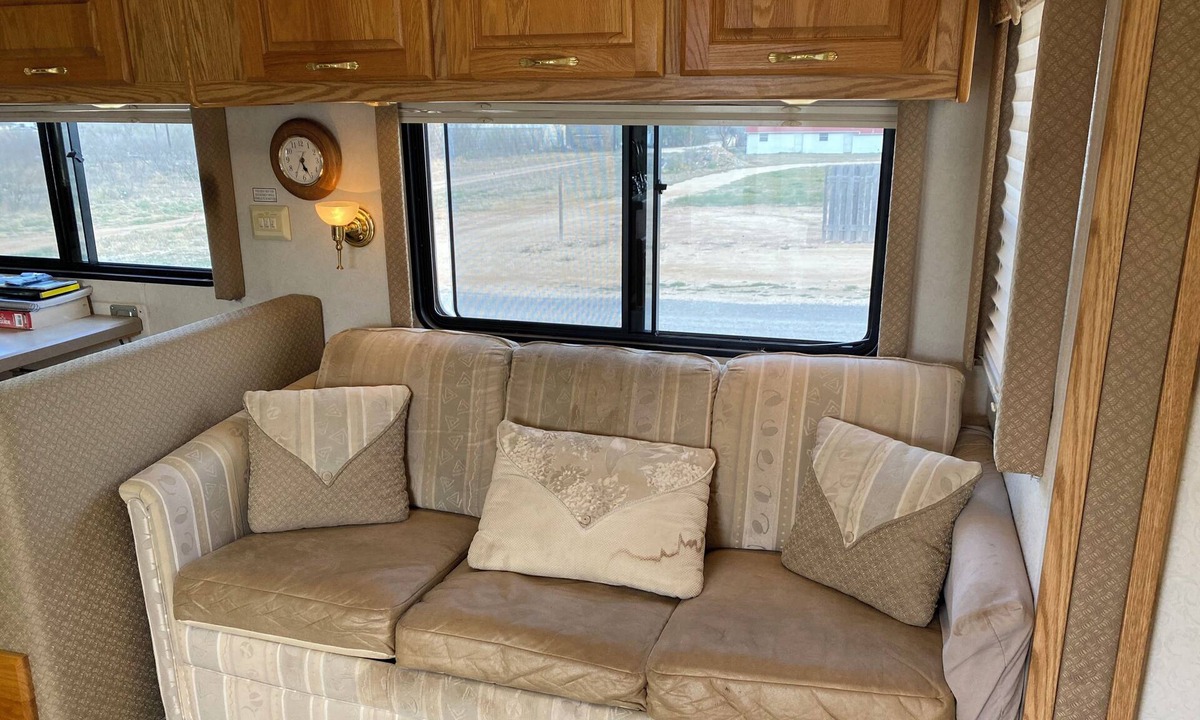 Garden City House | Cozy Motorhome with WiFi, two bathrooms, full kitchen in charming Garden City TX