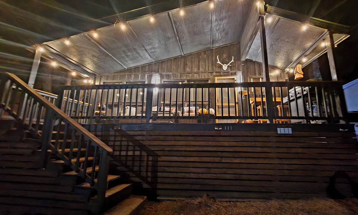 Ruidoso Cabin | Cozy mountain cabin +hot tub+1 min from Midtown downtown in Ruidoso pet friendly