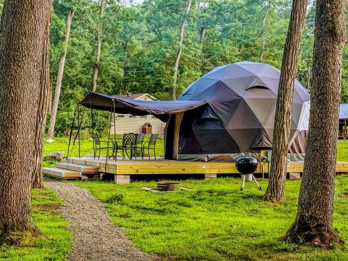 Gilboa Other | Cozy Mountain Dome Escape in the Catskills