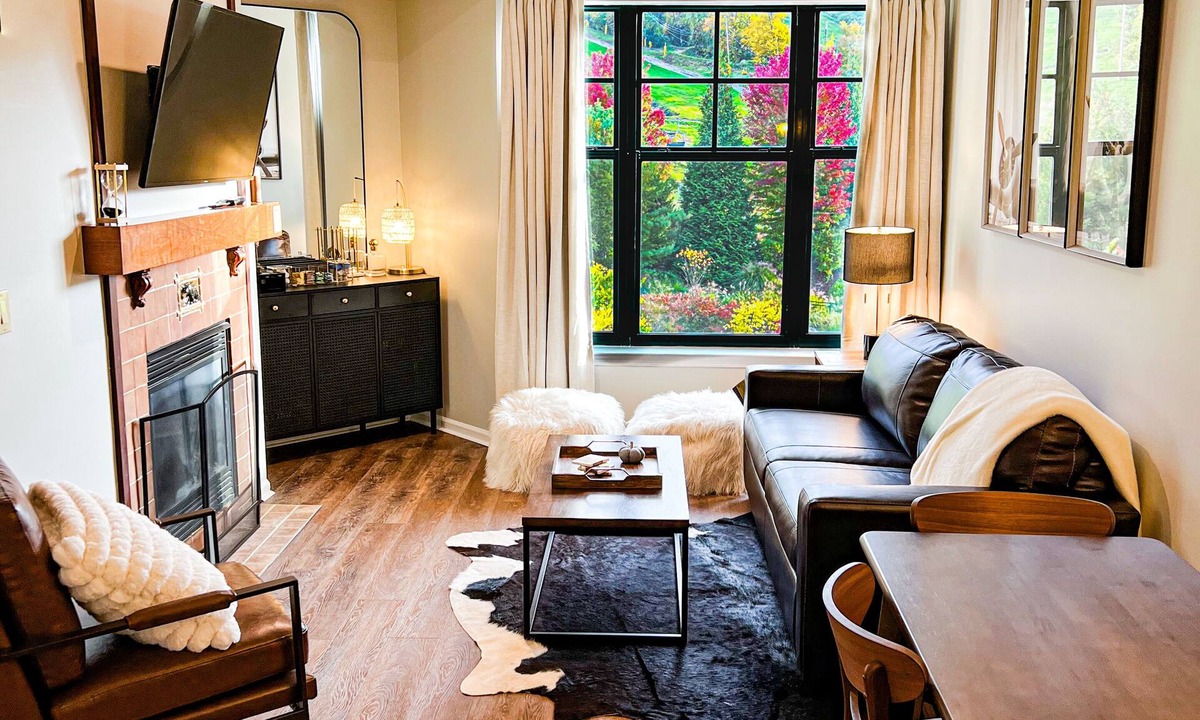 Vernon Apartment | ✨Cozy Mountain View Condo🏔️⭐️⭐️⭐️⭐️⭐️