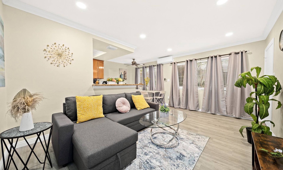 Alhambra Apartment | Cozy n Serene 12mins to Downtown LA