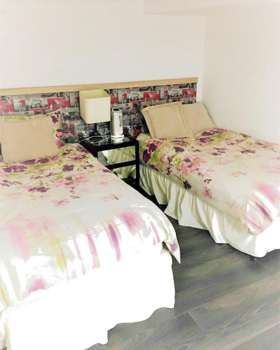 St. Mary's Park Apartment | Cozy New Flat on the Riverside