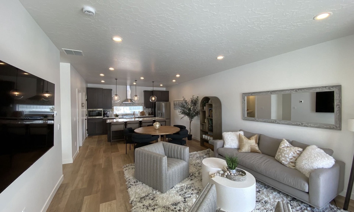 Mountain Green House | Cozy, new townhome 12 min. from Snowbasin and 17 min. from Wasatch Peaks!