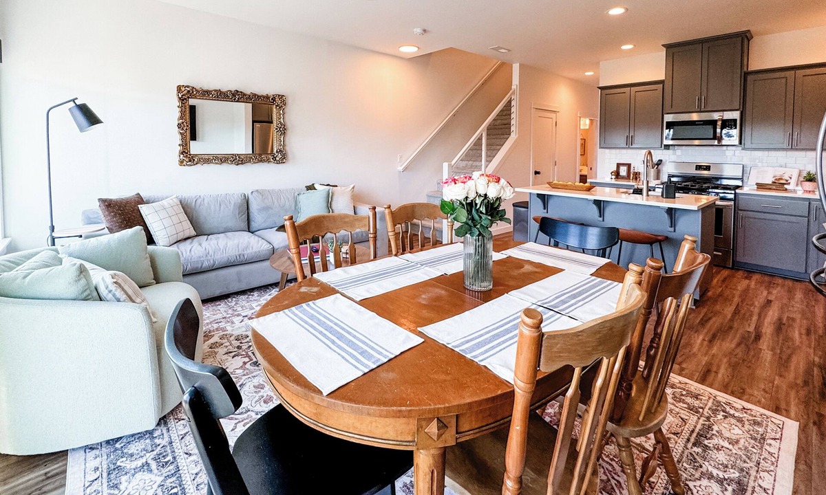 South Gateway House | Cozy New Townhome in South Salem with King Beds, Game Room, Vintage Vibes