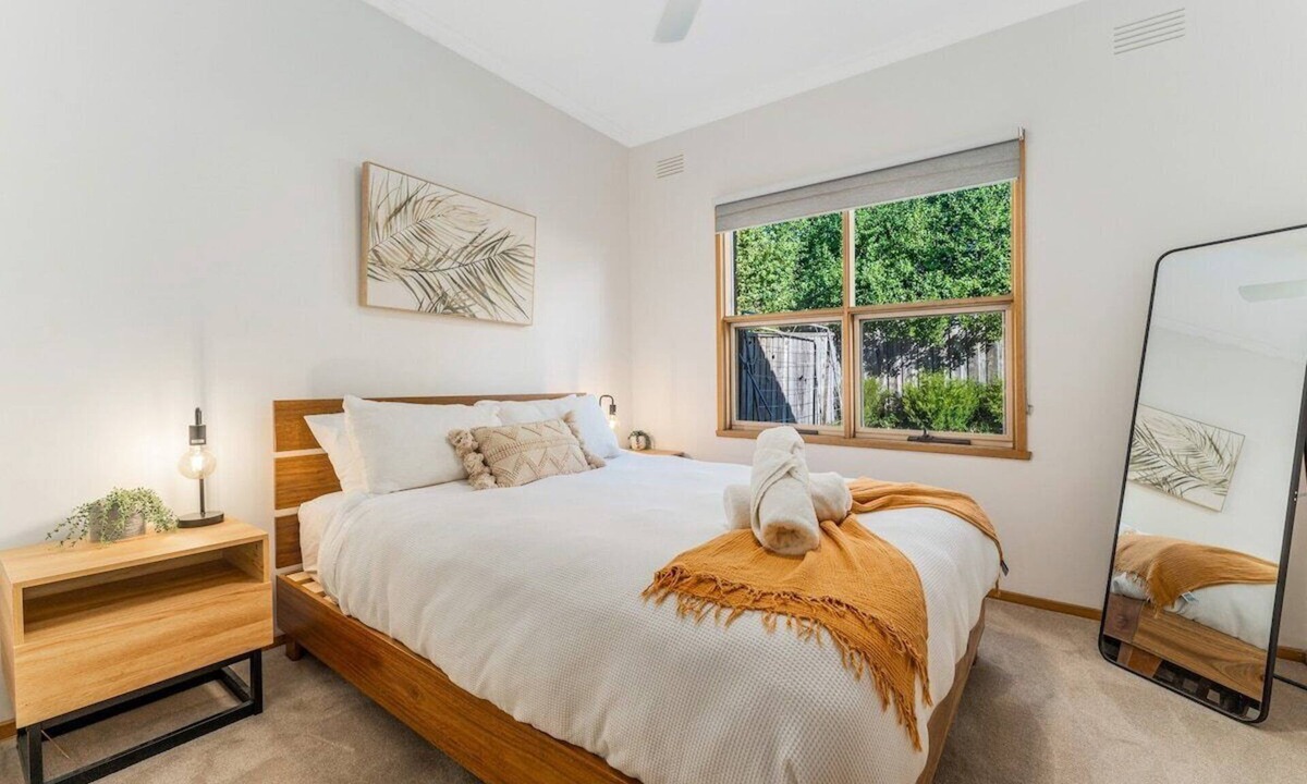 Newtown House | Cozy Newtown 2 bedroom unit