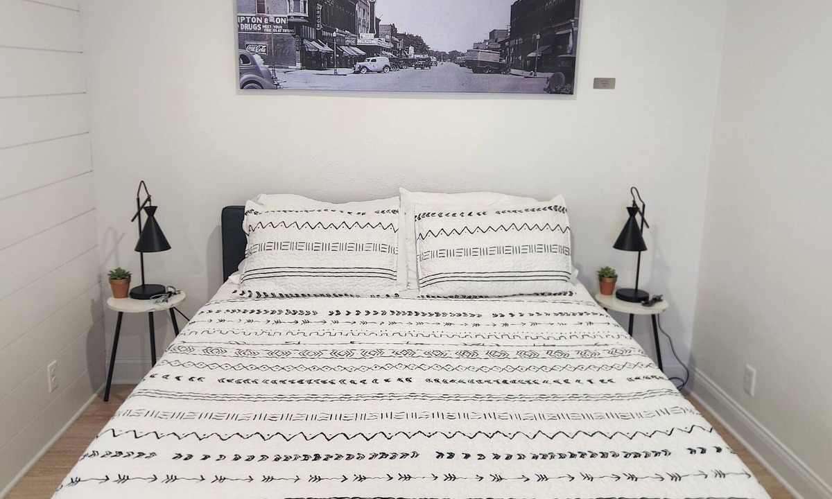 Nevada Cabin | Cozy Nook Cottage With Hot Tub