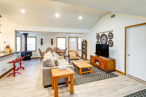 Lone Rock House | Cozy Norfork Home by White River: Hike + Fish