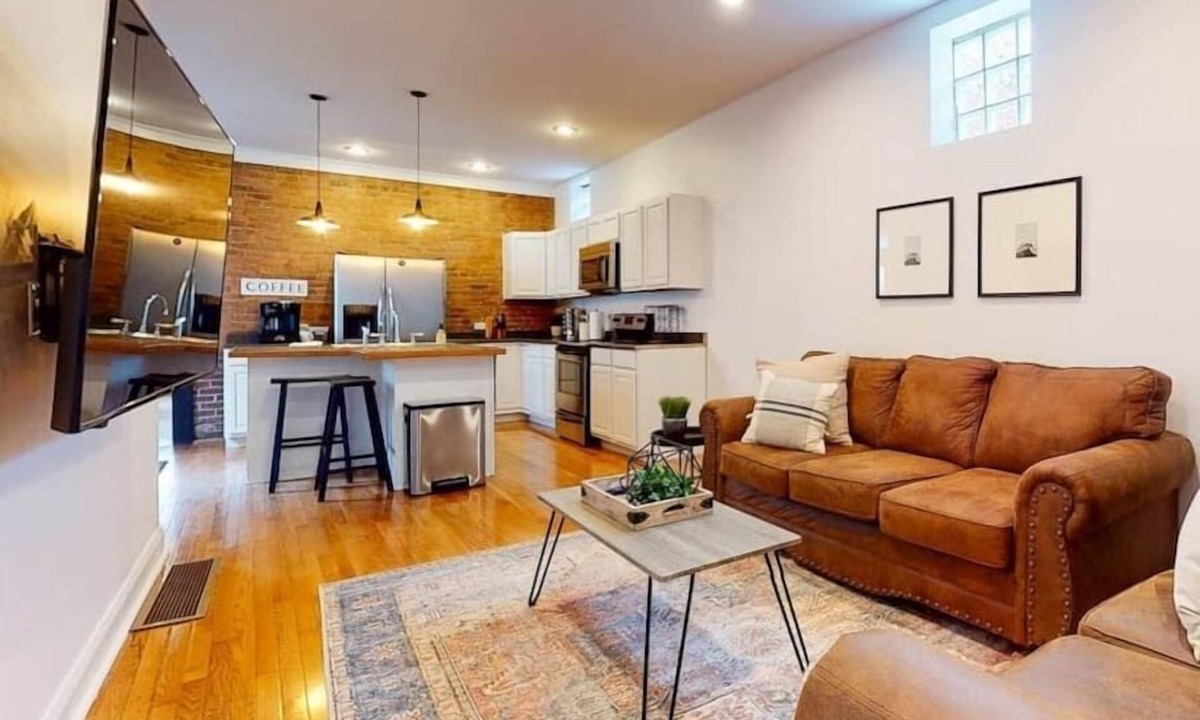 Phoenix Hill House | Cozy NuLu Getaway | Private Yard + Free Parking