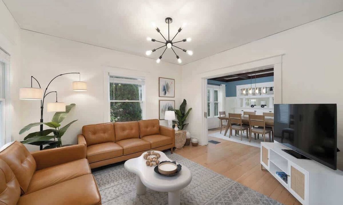 Corbett - Terwilliger - Lair Hill House | Cozy Oasis - 5BD Pet-Friendly Home - Arcade