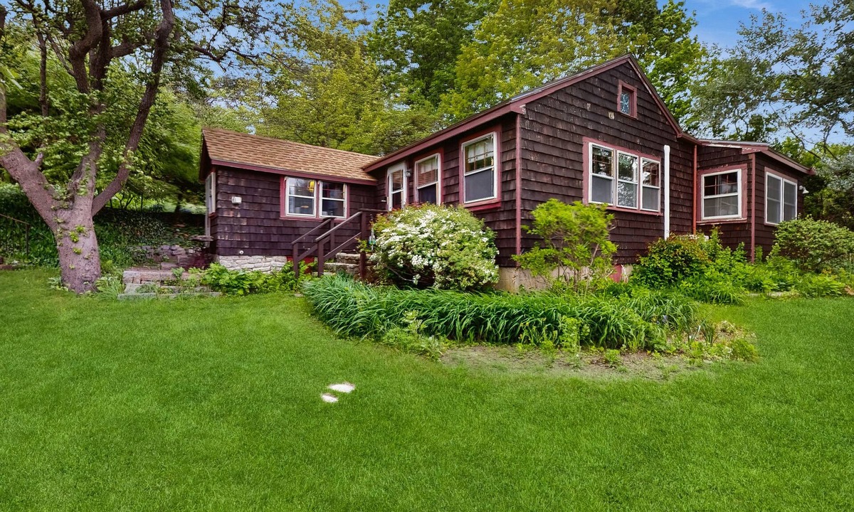 Rockport Cottage | Cozy oceanfront home with unique architecture